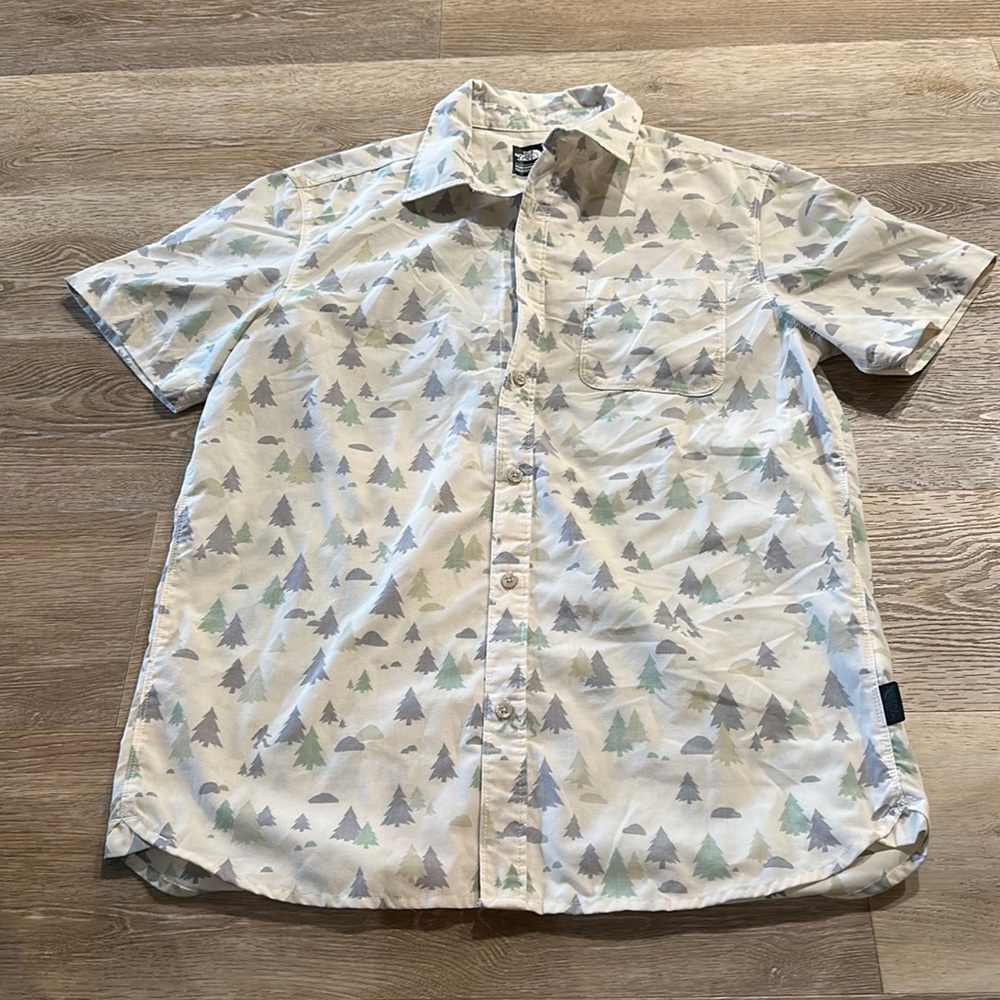 The North Face casual shirt sleeve shirt